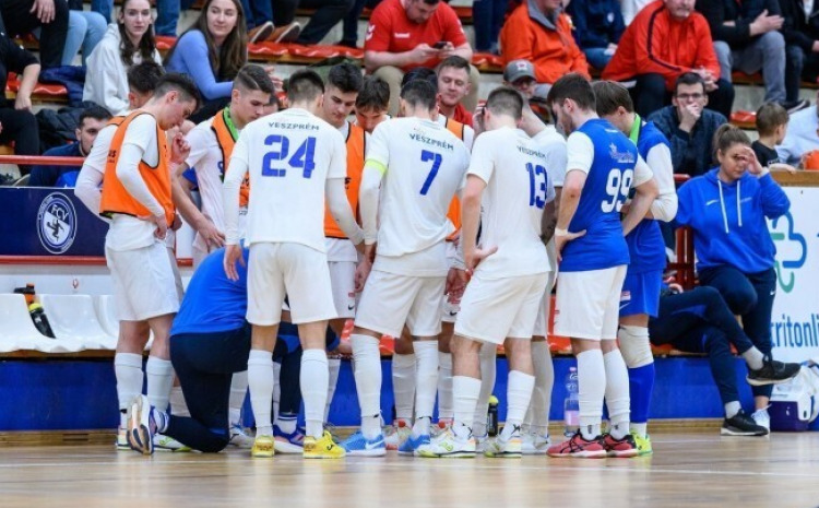 Futsal: a döntőért és a bennmaradásért is nagy a harc a hajrában