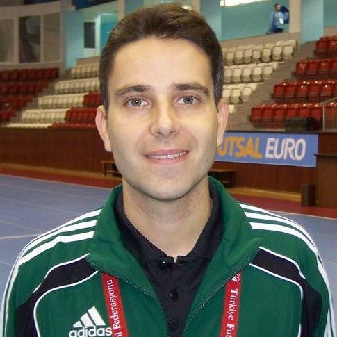 Farkas Balázs a Futsal Cup elitkörében bíráskodott