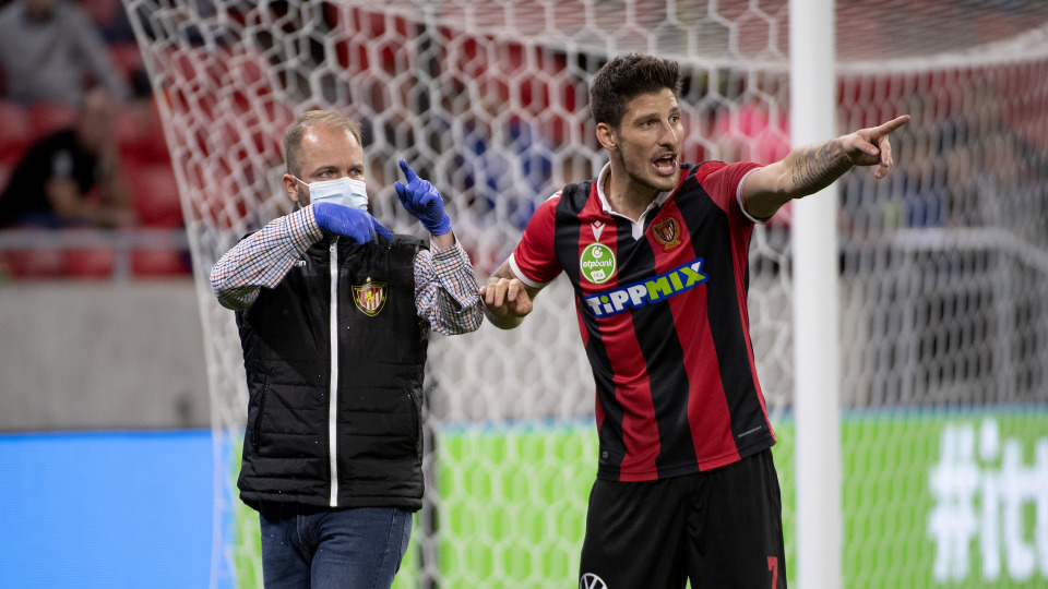 Határozott intézkedések a labdarúgás védelmében