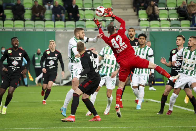 Háromgólos győzelemmel növelte előnyét a Ferencváros