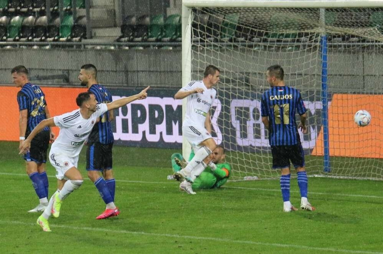 Hétgólos mérkőzésen győzte le a Szeged-Csanád a Vasast