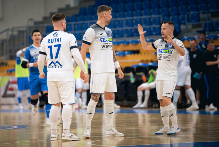 Tovább menetel a Veszprém, őrzi második helyét a Kecskemét