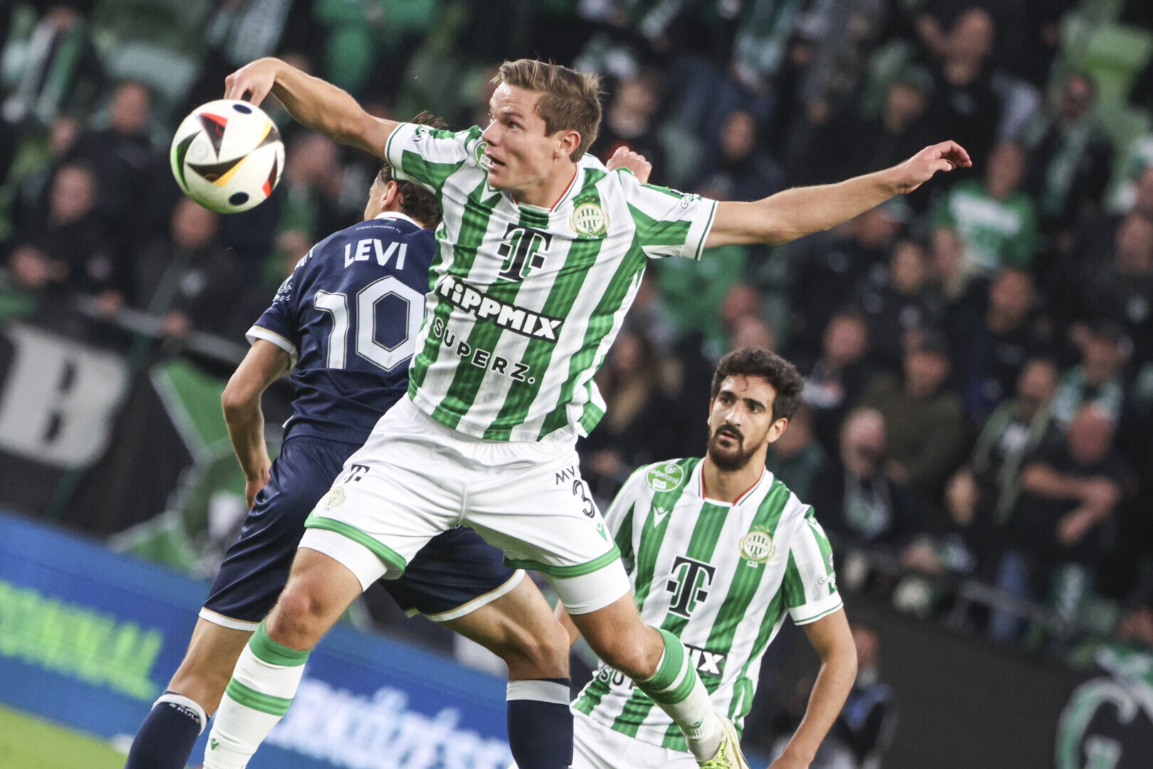 Bajnokesélyesek rangadója a Groupama Arénában