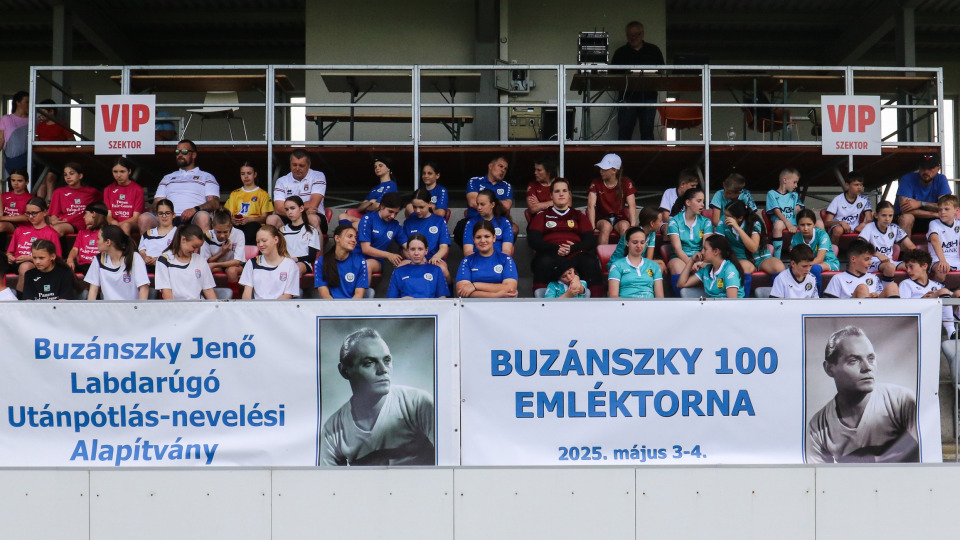 Buzánszky Jenőre emlékeztek Telkiben