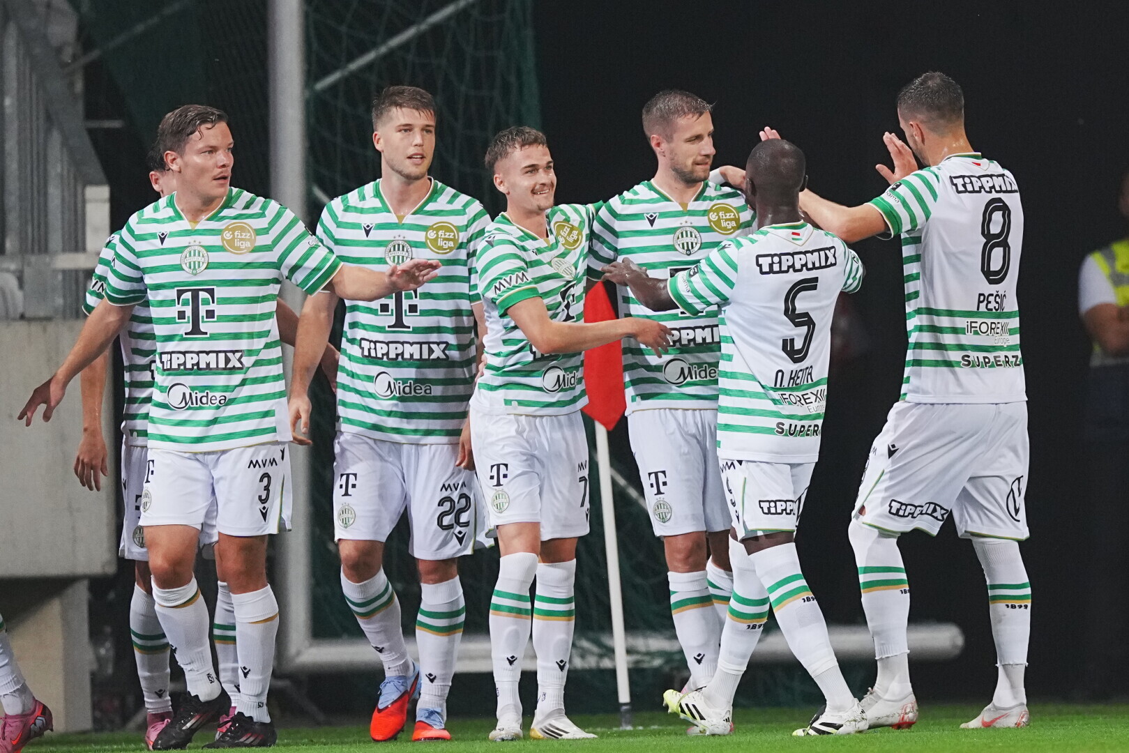 Az ETO és a Ferencváros sikerével zárult a Fizz Liga 6. fordulója
