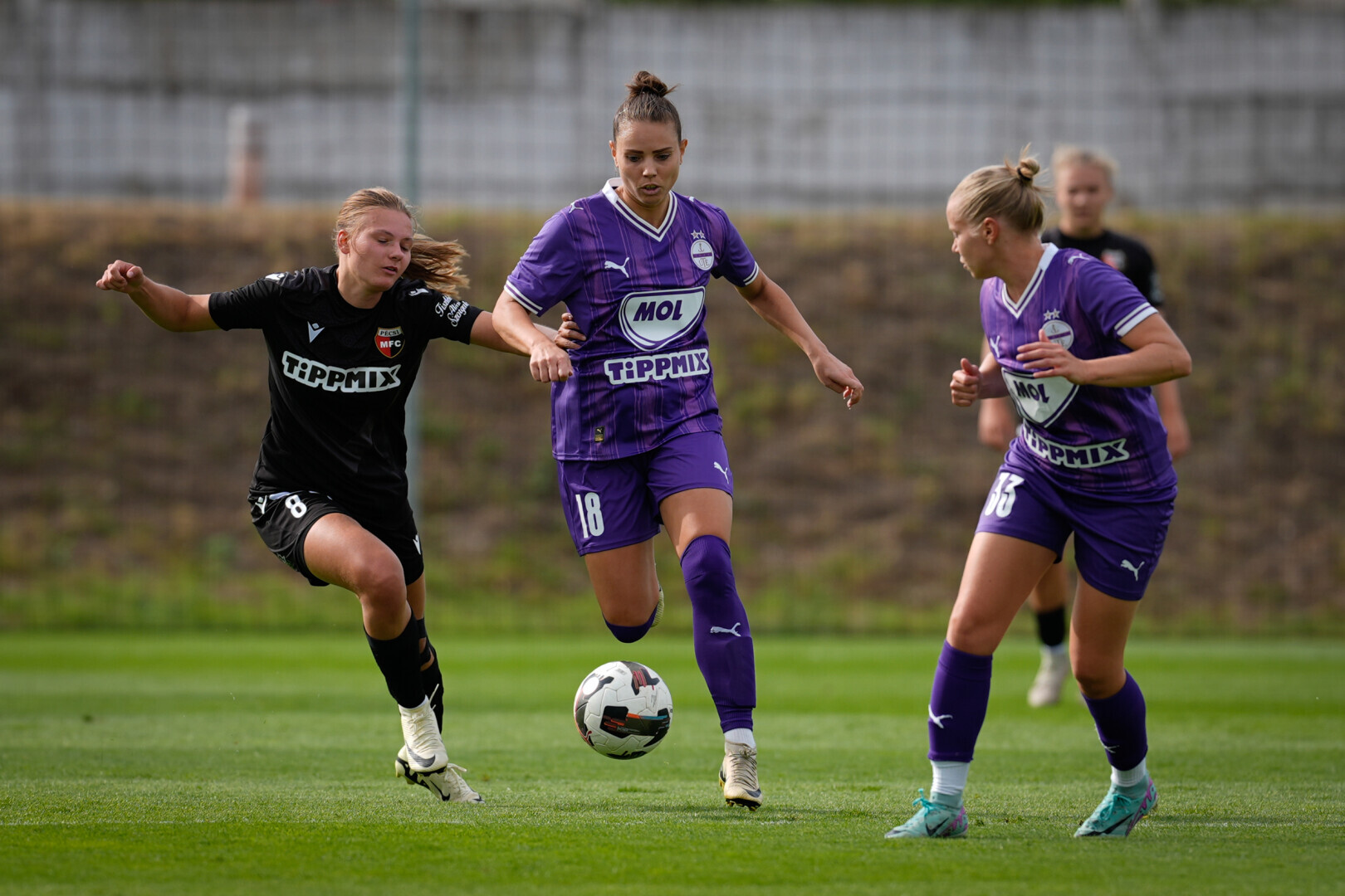 Dörnyei Balázs csapata az ETO FC Győrt fogadja, az FTC a PMFC-vel találkozik