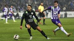 Derbi Újpesten, dobogósok csatája Pakson