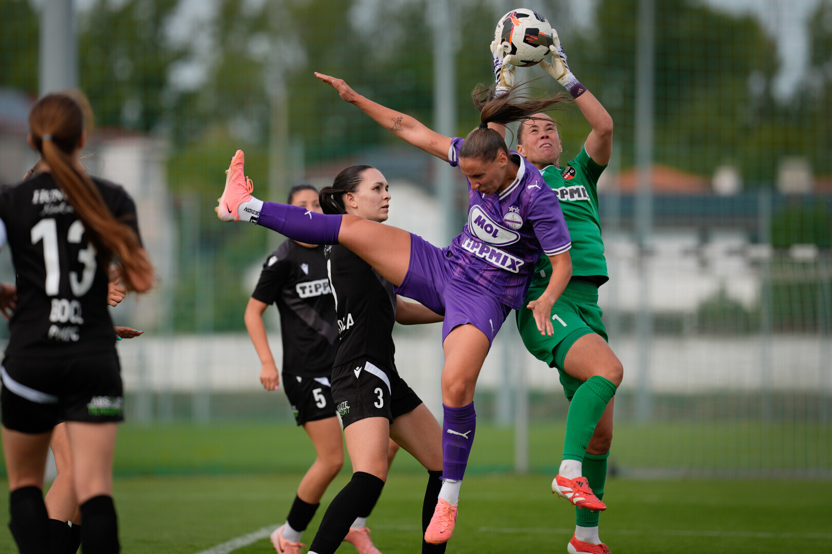 A negyedik helyezett Szeged az éllovast fogadja