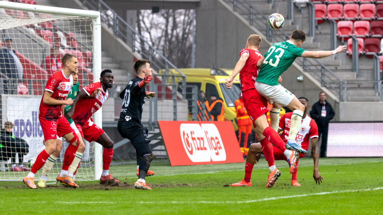 Ismét döntetlent játszott az ETO, nyert a Debrecen