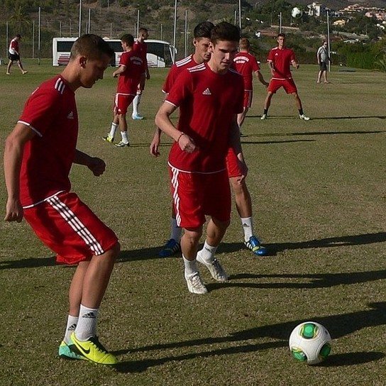 U21: közel tizenötezren segítik a spanyolokat