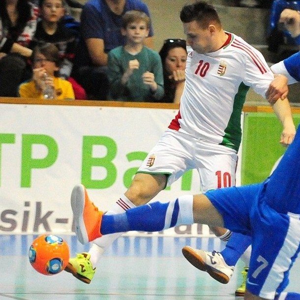 Futsal: döntetlen a görögök ellen