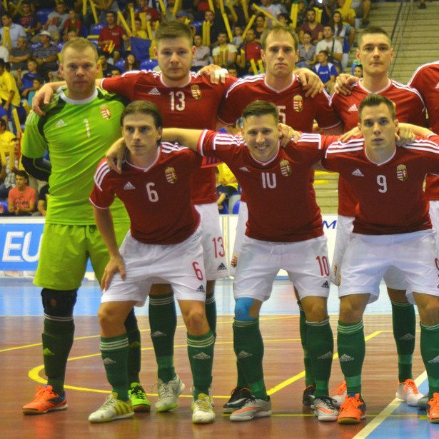 Futsal: négygólos döntetlen Romániában