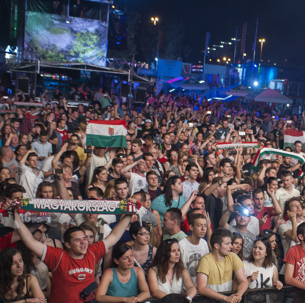 Szurkolói Falu a Budapest Parkban